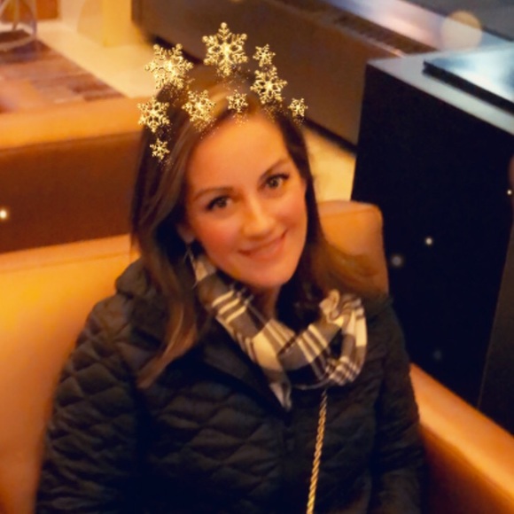 Meet your Posher, Dusti - Picture 1 of 1